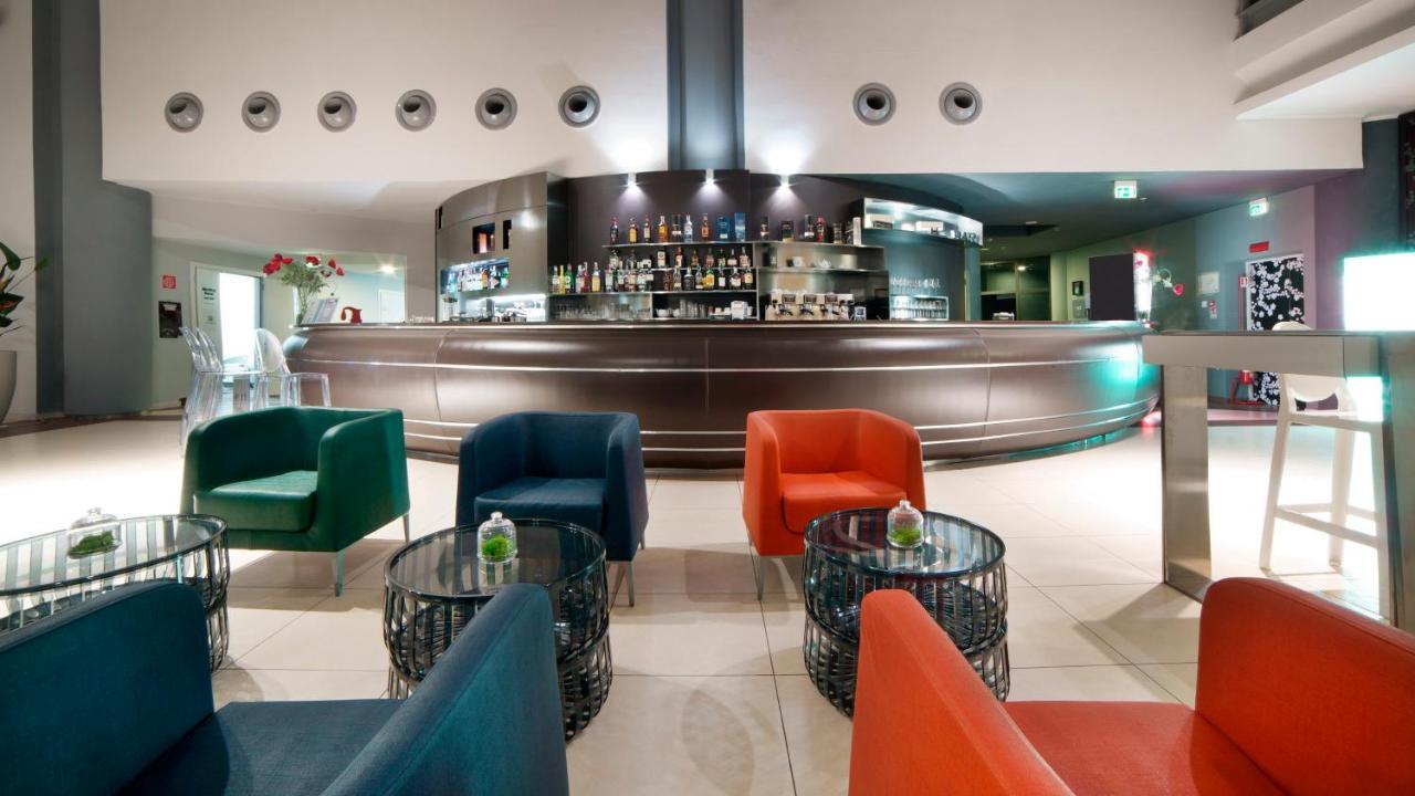 Holiday Inn Nola - Naples Vulcano Buono By Ihg Extérieur photo