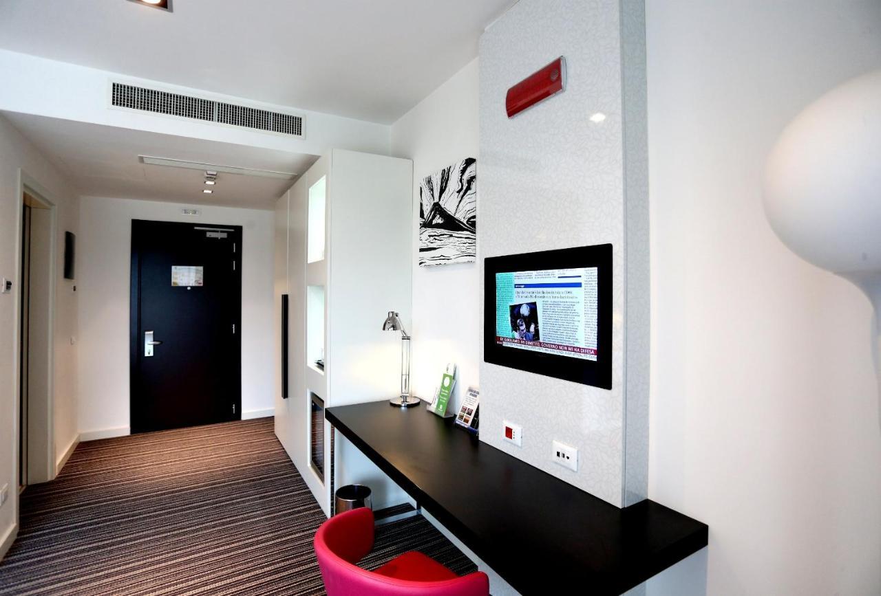 Holiday Inn Nola - Naples Vulcano Buono By Ihg Extérieur photo